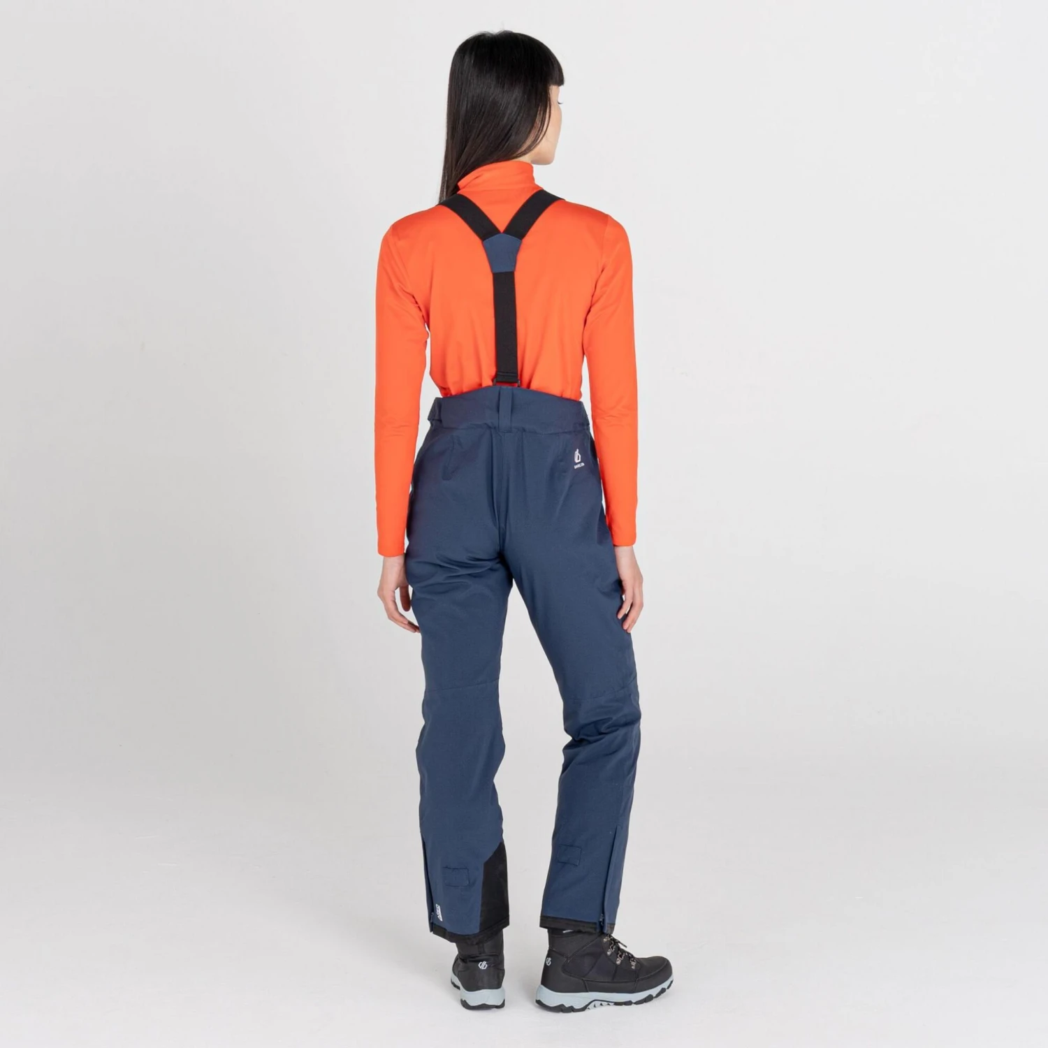 Womens Dare2b EFFUSED II NIGHTFALL Soft Shell Ski Pant- SHORT LEG 4 Womens Dare2b EFFUSED II NIGHTFALL Soft Shell Ski Pant- SHORT LEG - Image 2