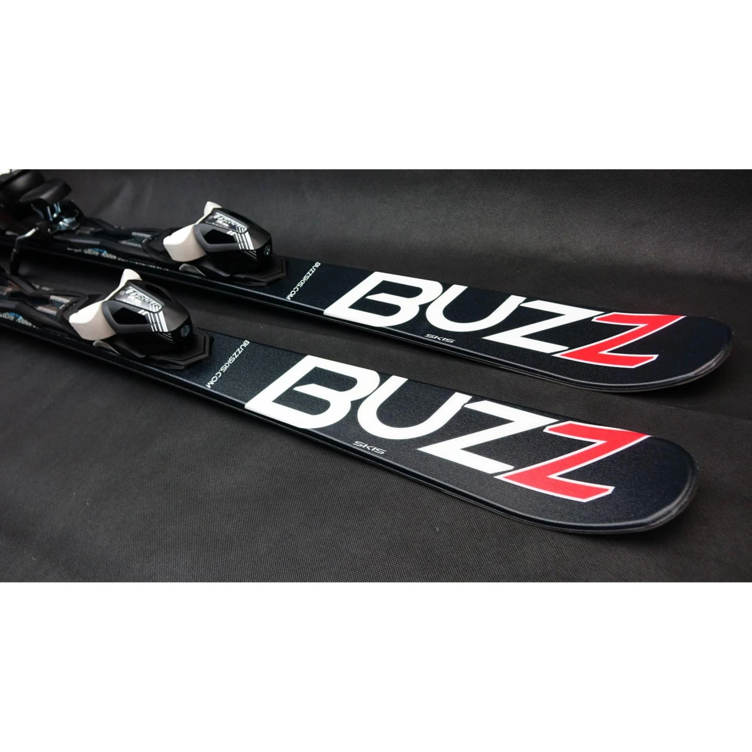 Buzz GYRO BLACK RED 126cms Adult Short Skis Inc Tyrolia Bindings (2023) 4 Buzz GYRO BLACK RED 126cms Adult Short Skis Inc Tyrolia Bindings (2023) - Image 2